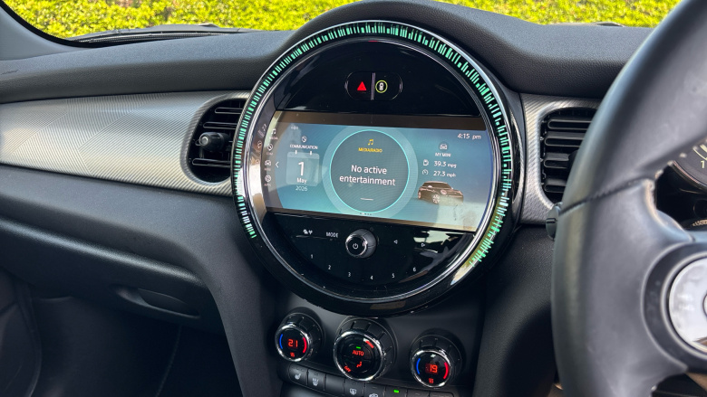 MINI Hatchback 1.5 Cooper Exclusive Premium 5dr Auto Petrol Hatchback